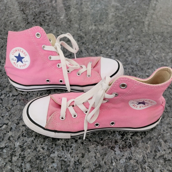 Converse Other - Converse pink sneakers Size 3 youths